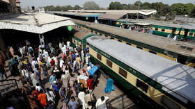 Pakistan’s govt suspends train service to India amid Kashmir dispute