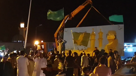Gaddafi supporters flock to streets to mark 50th anniversary of September revolution (VIDEO)