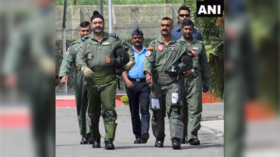 India’s hero Wing Commander trims iconic moustache, Twitter rends garments in despair (PHOTOS)