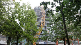WATCH crane collapse onto buildings as Dorian makes landfall in Canada (VIDEOS)