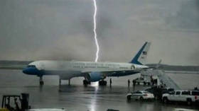 Trump tweets PHOTO of lightning strike near Air Force One