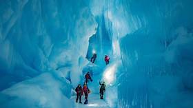 Explorers discover huge ‘lost’ cave with 3 floors & giant hall in Antarctica (PHOTOS)