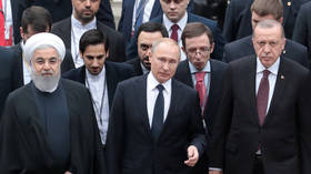 Erdogan hosts leaders of Russia & Iran as he pushes for border ‘safe zone’ in Idlib