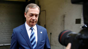Police probe Nigel Farage over threat to ‘KNIFE’ civil servants post-Brexit (VIDEO)