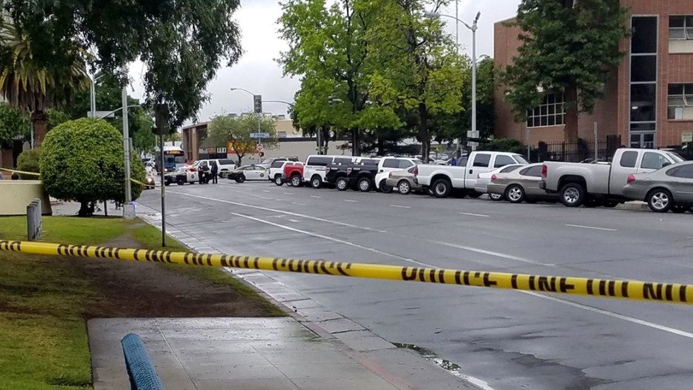 Gunman opens fire at backyard party in Fresno, California, 4 people ...