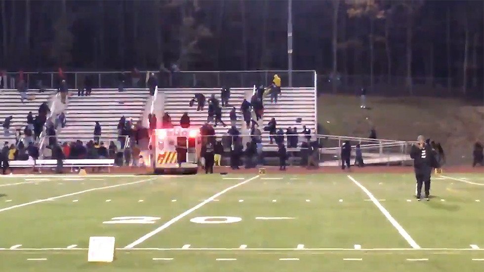 2 injured, fans flee in panic as shooting erupts at high school