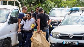 Attacker threatens teen girl with knife, ‘yells Allahu Akbar’ INSIDE police station on Reunion Island