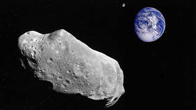 Asteroid due to speed past Earth today will come almost as close as the moon (PHOTO)
