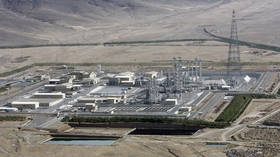 Tehran ready to roll back anti-proliferation redesign of Arak reactor as US hawks' grip tightens
