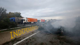 Catalonia pro-independence protesters ousted by police from major highway