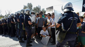 Greece to shut overcrowded refugee camps on outlying islands