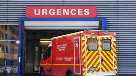 18yo girl ‘seriously injured’ after setting herself alight in French high school