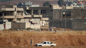 Car bomb kills 17 near Syrian border city - Turkish Defense Ministry