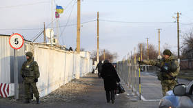 ‘Plan B’: Build a WALL & carry on living, if peace talks over eastern Ukraine fail, says Zelensky aide
