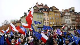 European Commission to check if Polish bill on judges ‘undermines court independence’
