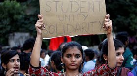 Police enter Chennai uni campus amid citizenship law protests (VIDEOS)