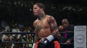 Unbeaten Mayweather protege Davis scores late KO win – after opponent Gamboa fights most of bout with ruptured Achilles (VIDEO)