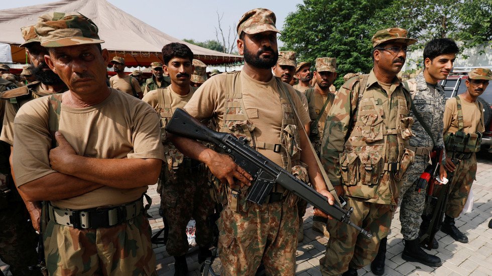 Pakistan fires back at Modi’s ‘bite dust in 10 days’ remark, says ...