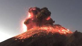 WATCH: Mexico issues yellow alert after Popocatepetl volcano erupts spectacularly