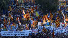 Catalan pro-independence leader Torra promises snap election, refuses to give up seat over disobedience charges