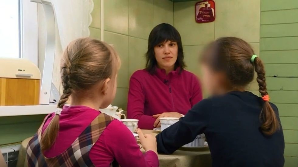 ?It was just a game’: Estonian mother flees to Russia with 2 girls after court clears Norwegian ex-husband of pedophilia charges