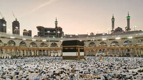 Saudi Arabia restricts pilgrimage to most sacred Muslim sites of Mecca & Medina over coronavirus
