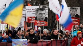 Opposition activists flock to central Moscow to commemorate slain politician Nemtsov and condemn constitution amendments