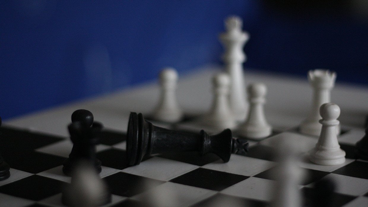 Ukrainian Chess Grandmasters caught in a warzone