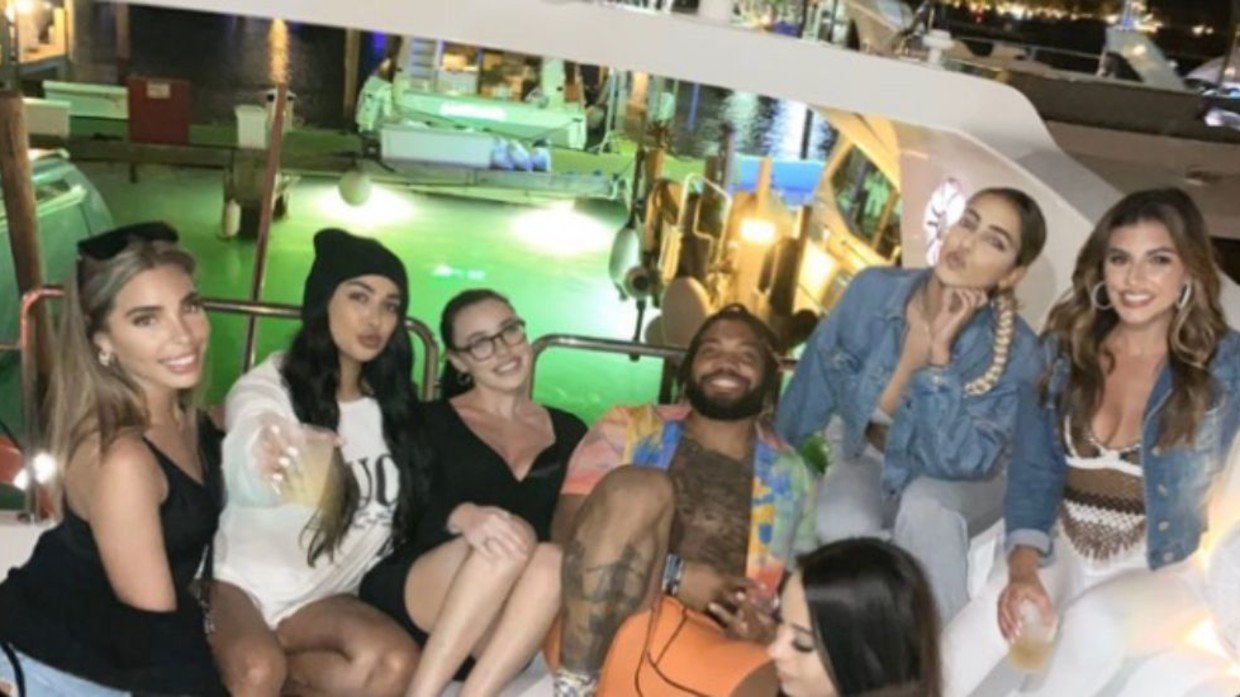 NFL 2020: Derrius Guice slammed for posting 'foolish' photo with models