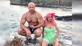 Freaky romance: Kazakh bodybuilder intends to marry sex doll (PHOTOS)