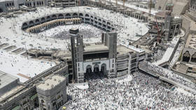 Saudi Arabia limits worship at Mecca & Medina mosques, risking tighter crowds amid coronavirus pandemic
