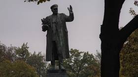 ‘Dark day’ in Prague: Czech authorities use sham ‘no mask’ Covid-19 excuse to tear down monument to Soviet liberator