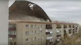 WATCH powerful winds TEAR ROOF off 5-storey apartment building in Kazakhstan