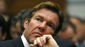 Dennis Quaid breaks from Hollywood pack, praises Trump, faces immediate scorn