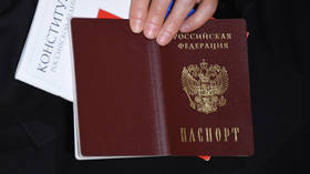 Putin signs law allowing foreigners to become Russian WITHOUT giving up existing citizenship