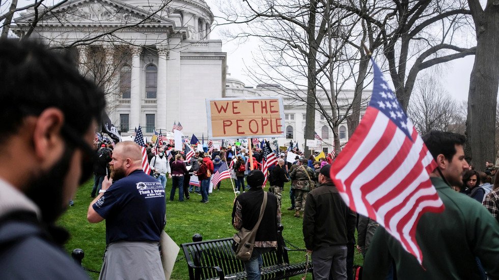 ‘Unlawful & invalid’ Wisconsin Supreme Court strikes down state’s stay(00)