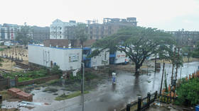 Cyclone Amphan rips through India & Bangladesh, leaving at least 14 dead & thousands of homes destroyed (VIDEOS)