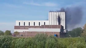 Dutch emergency services battle fire at abandoned NUCLEAR PLANT, urge residents to lock windows and doors (VIDEOS)
