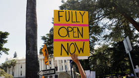 Hundreds call for ‘end to tyranny’ in anti-lockdown protest at California state Capitol (PHOTOS, VIDEO)