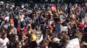 Protesters clash with police outside White House (VIDEO)