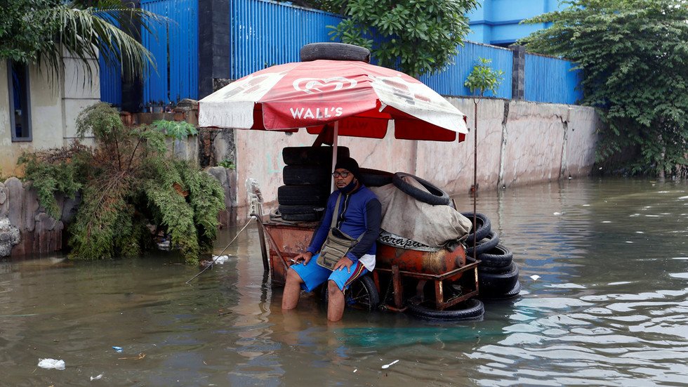 Jakarta opens shops and transport services despite Indonesia’s biggest