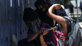 WATCH protesters hurl stones & projectiles at US embassy in Mexico over George Floyd death (VIDEOS)