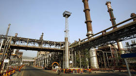 India looks to double oil refining capacity by 2030
