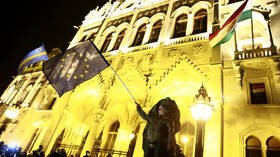 Brussels, we got a problem! 30 years after collapse of communism, Eastern Europe is losing its faith in Liberal Democracy