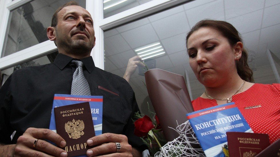 Putin Makes It Easier To Obtain Russian Passport. Moscow Tries New ...