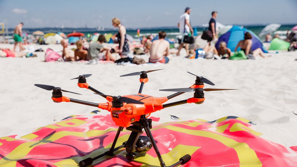 Minneapolis nixes anti-topless ordinance after police use DRONE to film