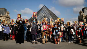 Paris tour guides demand more govt support as Louvre reopens to visitors for 1st time in 4 months
