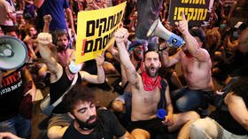 Tens of thousands of Israelis protest over Netanyahu’s handling of Covid-19 crisis (VIDEOS)