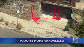 Oakland mayor slams ‘terror tactics’ & votes down further police budget cuts after protesters vandalize her home with BLM graffiti