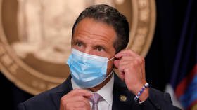 NY’s Cuomo calls for national mask mandate & is confronted with photos of himself NOT wearing a mask days earlier